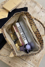 Load image into Gallery viewer, Leopard Tote Bag
