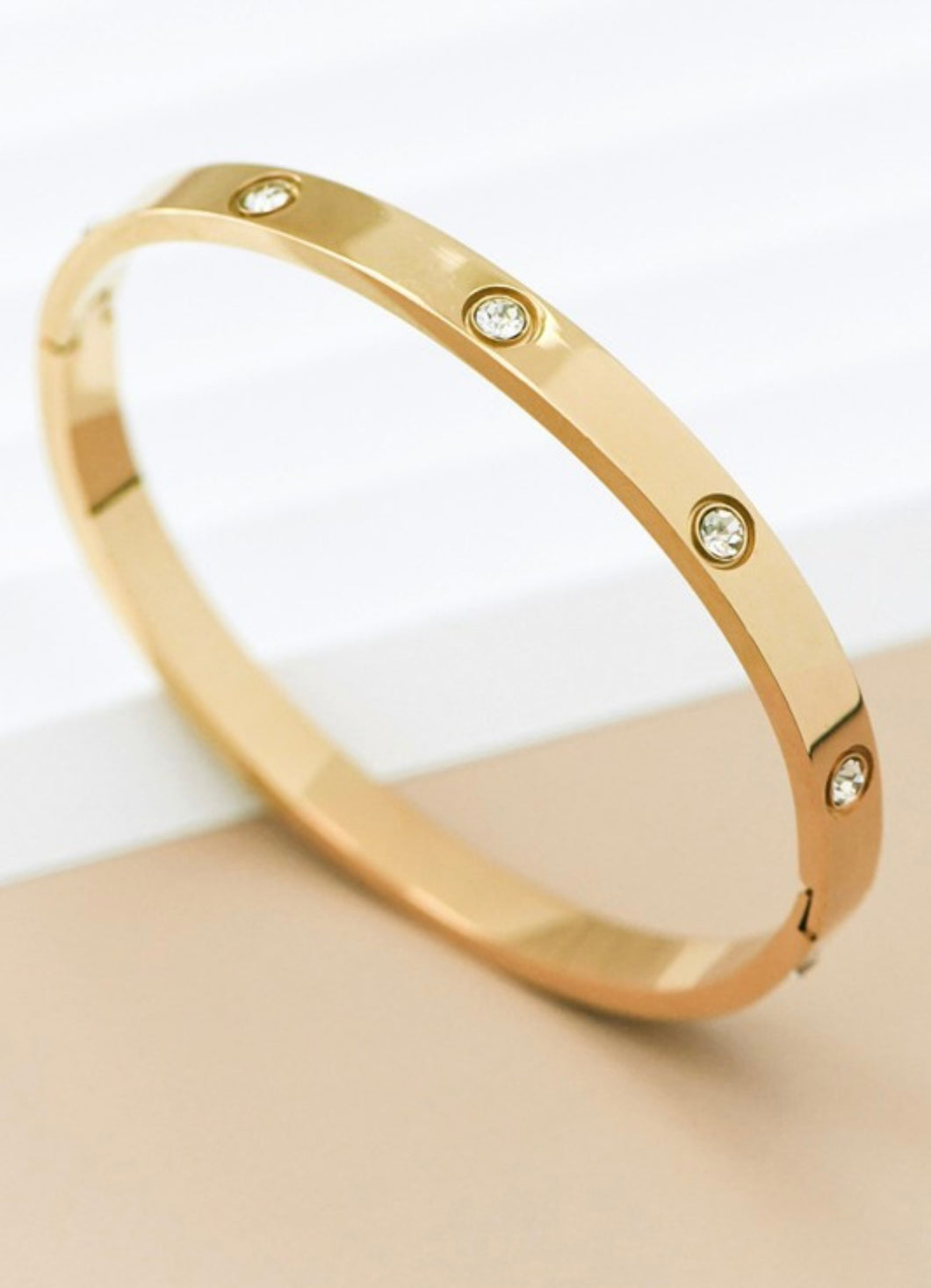 Diamond Bangle (Gold)
